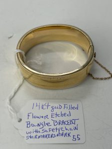 LOT 1043 1